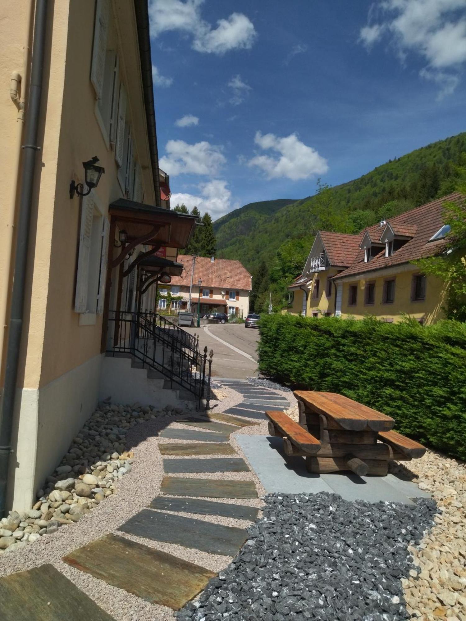 Le Soleil Bed and Breakfast Wildenstein Buitenkant foto